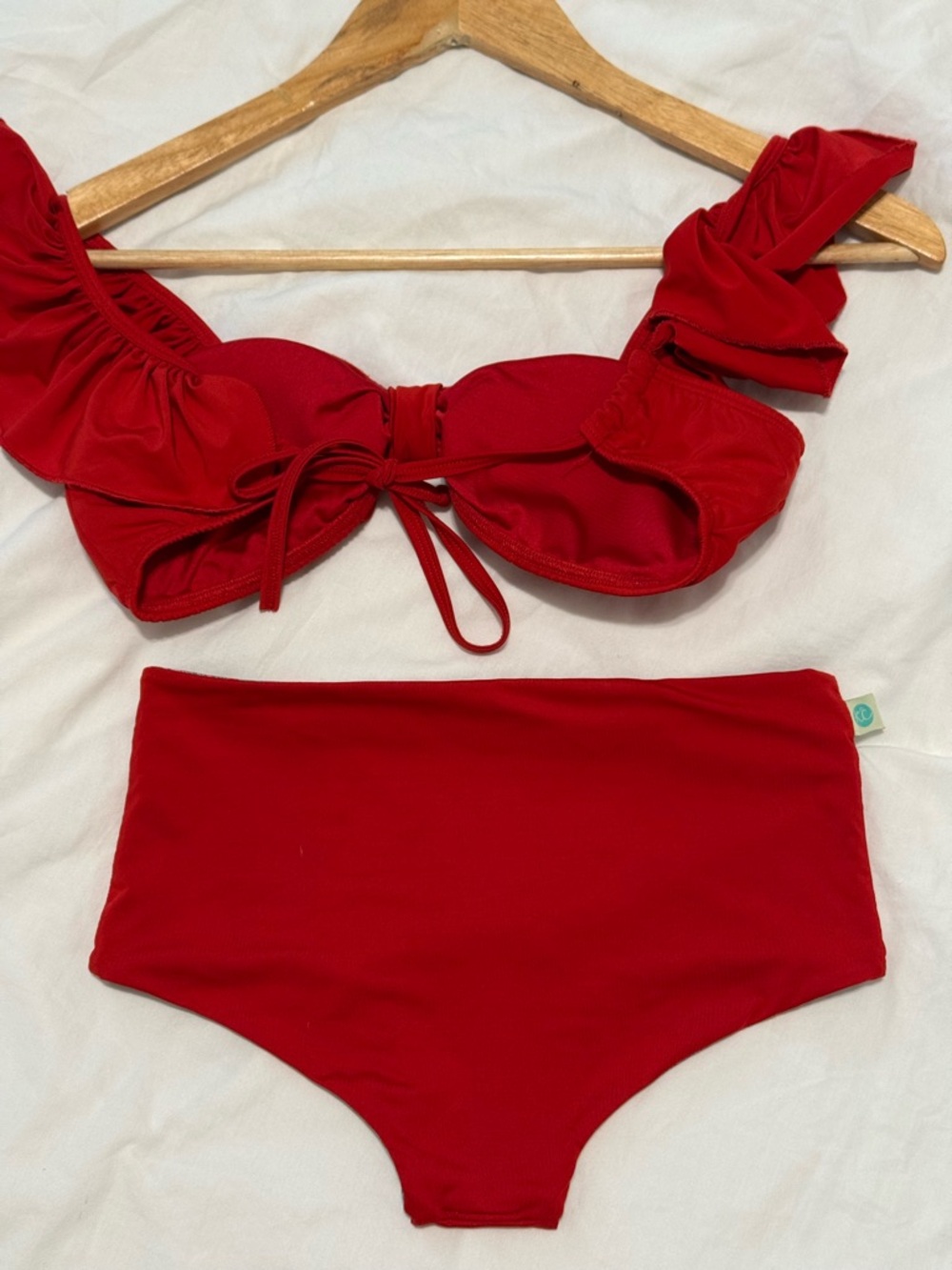 Red Ruffle Shoulder High-Waist Bikini Set - Picture 3 of 5